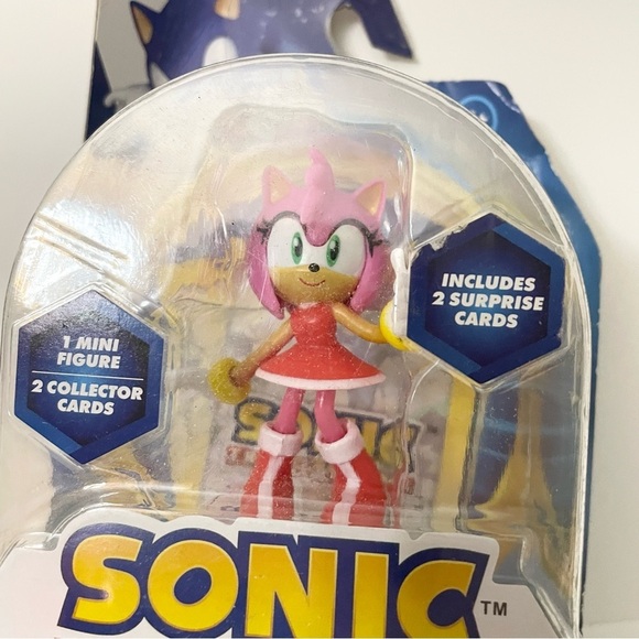 Sonic the Hedgehog Amy Mini Figure and 2 Collector Cards - Picture 14 of 14